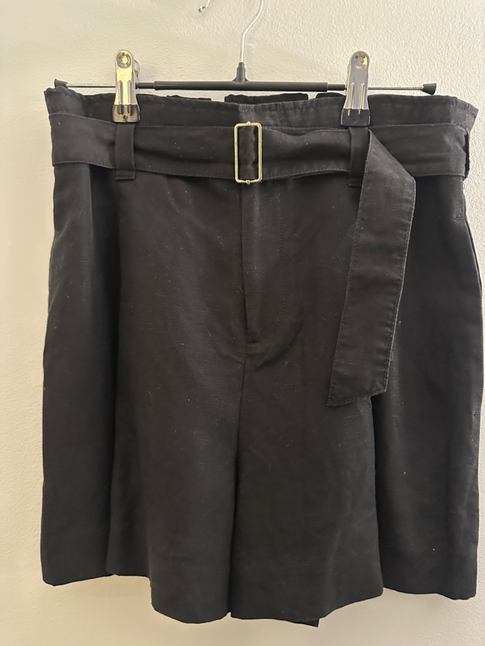 Club Monaco Black Linen Lyocell Belted Shorts - Size 4